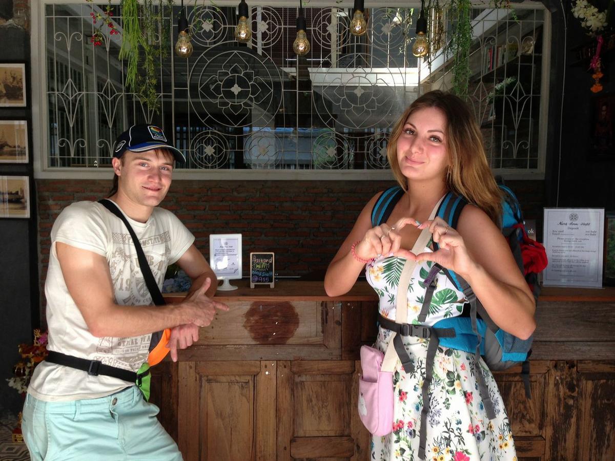 Nivas Siam Hostel Bangkok Exterior photo