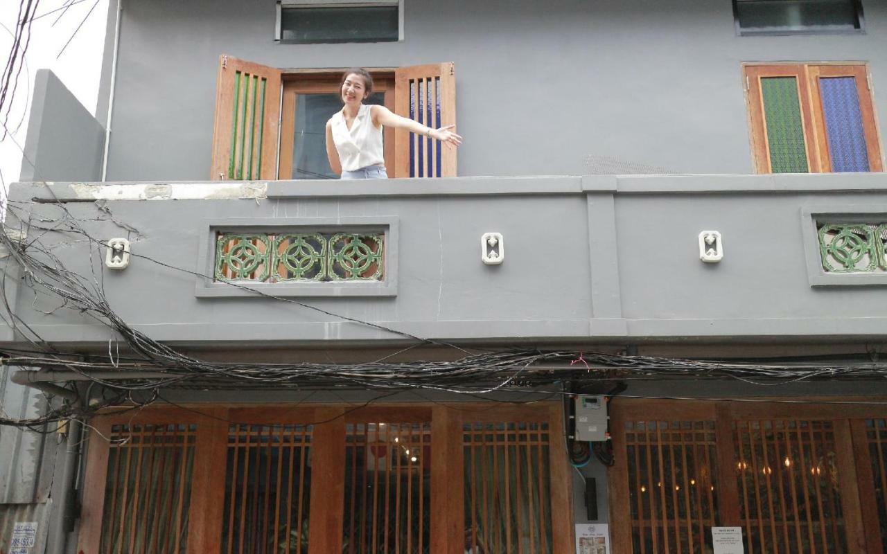 Nivas Siam Hostel Bangkok Exterior photo